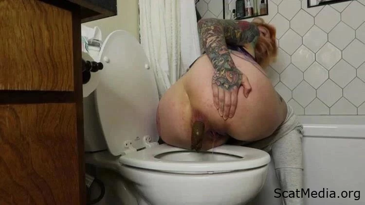 Squat Squad: Girls Who Pee And Poop On Their Own Terms